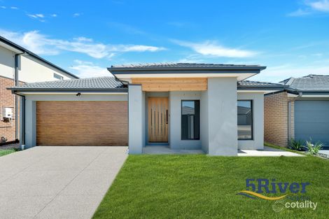 Property photo of 28 Clear Drive Tarneit VIC 3029