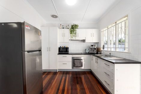 Property photo of 19 Mahara Street Bardon QLD 4065