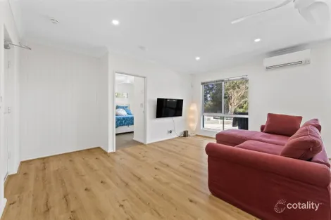 Property photo of 1/24 Aquaviva Circle Viveash WA 6056