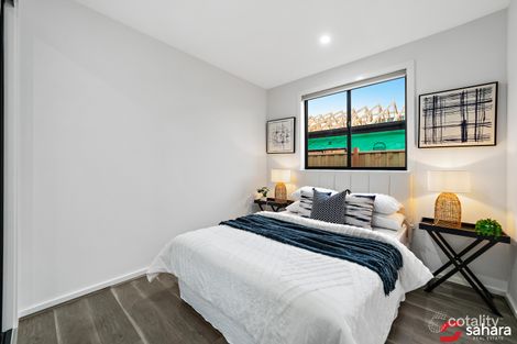 Property photo of 22 Scatter Road Fraser Rise VIC 3336