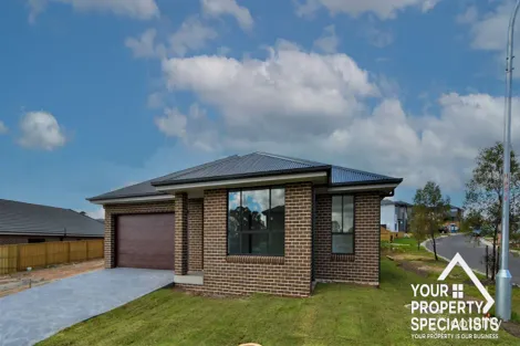 Property photo of 81 Arkley Avenue Claymore NSW 2559