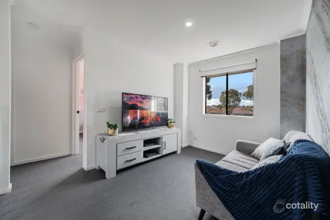 Property photo of 22 Orion Way Roxburgh Park VIC 3064