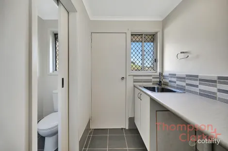 Property photo of 6 Mountbatten Close Rutherford NSW 2320