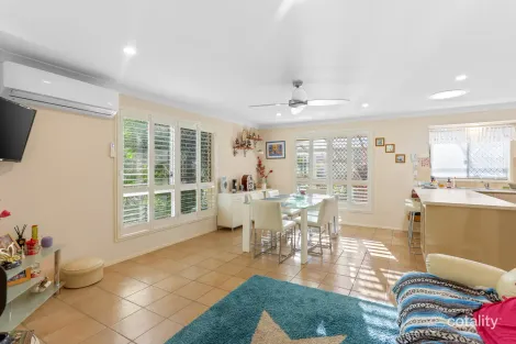 Property photo of 7 Guam Place Pacific Pines QLD 4211