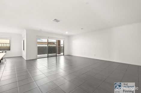 Property photo of 15 Murrayfield Street Cranbourne East VIC 3977