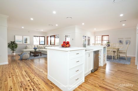 Property photo of 23 Salvanza Crescent Griffith NSW 2680