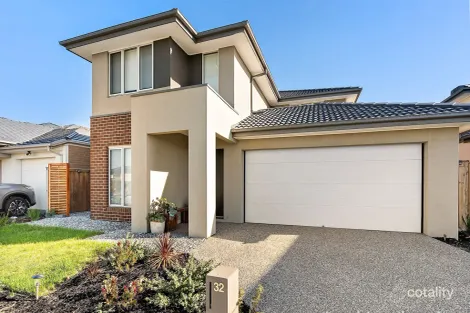Property photo of 32 Otterham Way Werribee VIC 3030