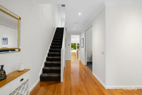 Property photo of 10 Marabou Place Aspendale VIC 3195