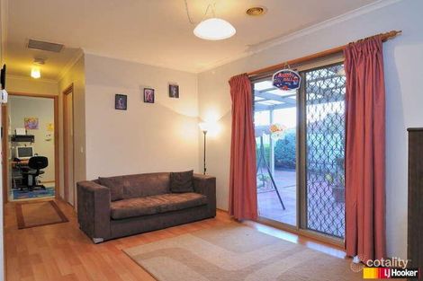Property photo of 22 Sandhurst Mews Hampton Park VIC 3976