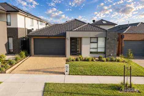 74 Burnbank Pde, Clyde North, VIC 3978