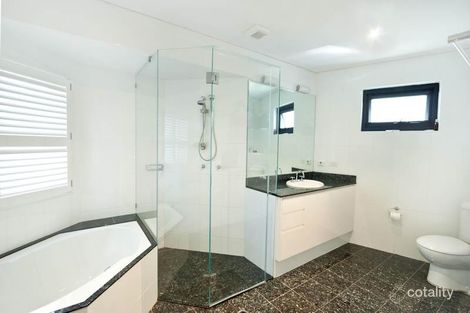 Property photo of 29 Undercliff Road Freshwater NSW 2096