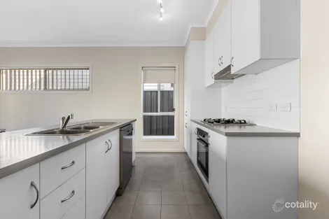 Property photo of 27 Centenary Circuit Andrews Farm SA 5114