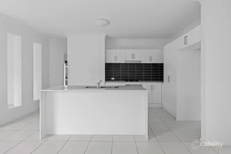 Property photo of 6 Casy Grove Leopold VIC 3224
