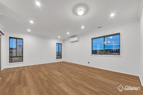 Property photo of 32 Rosso Drive Tarneit VIC 3029