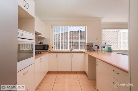 Property photo of 2/5 Tanias Place Labrador QLD 4215