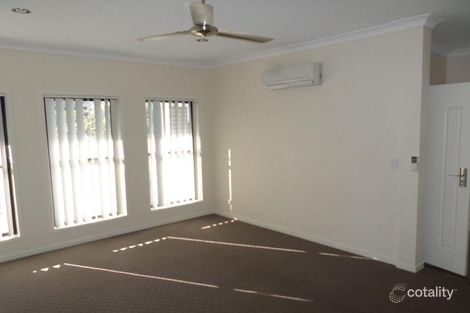 Property photo of 21 Possumwood Place Flinders View QLD 4305