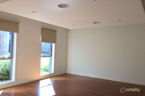 Property photo of 4/43-45 Lincoln Avenue Glen Waverley VIC 3150
