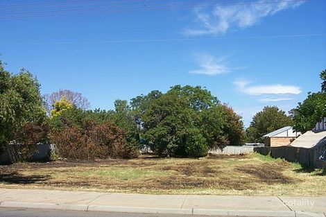 53 Wungong Rd, Armadale, WA 6112