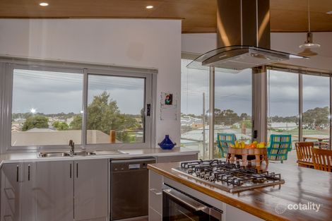 Property photo of 17 Main Road Paynesville VIC 3880