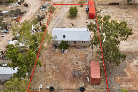 32 Commercial Rd, Wongan Hills, WA 6603