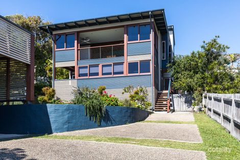 99 Mooloomba Rd, Point Lookout, QLD 4183