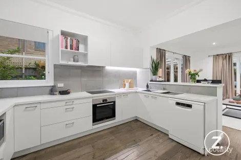 Property photo of 22 Dalgetty Road Beaumaris VIC 3193
