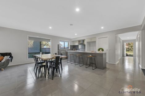 Property photo of 2 Ashbourne Boulevard Donnybrook VIC 3064