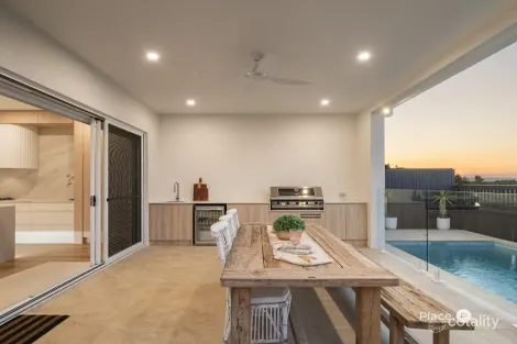 Property photo of 213 Coolum Parade Newport QLD 4020