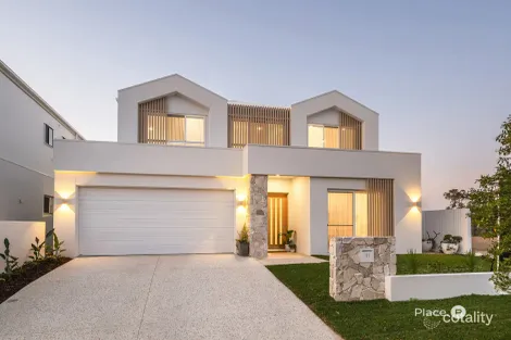 Property photo of 213 Coolum Parade Newport QLD 4020