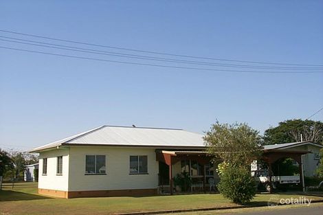 15 Arnold St, Kepnock, QLD 4670