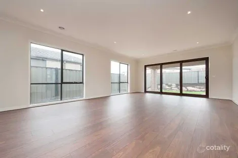 Property photo of 16 Moonlight Way Mickleham VIC 3064