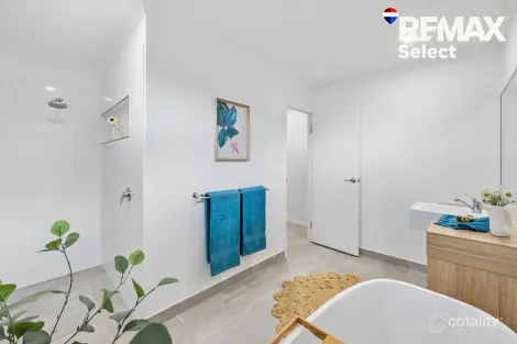 Property photo of 53 Whitefig Close Andergrove QLD 4740