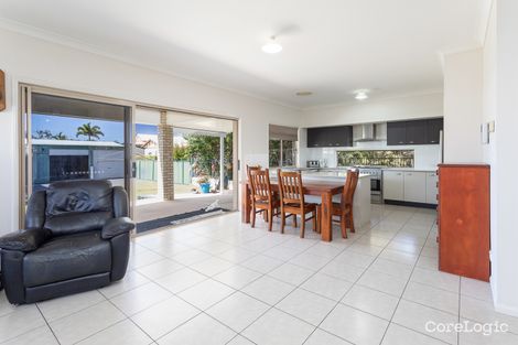 Property photo of 14 Finnie Road Deagon QLD 4017