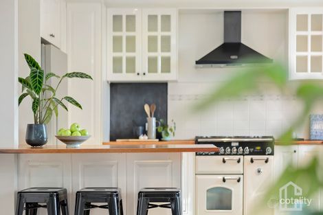 Property photo of 68 Chapman Parade Faulconbridge NSW 2776