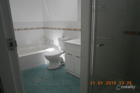 Property photo of 21 Kerry Crescent Berkeley Vale NSW 2261
