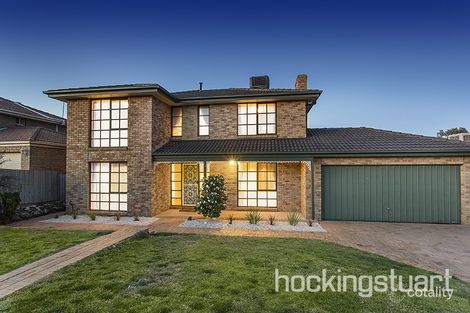 24 Pinnacle Cres, Brookfield, VIC 3338