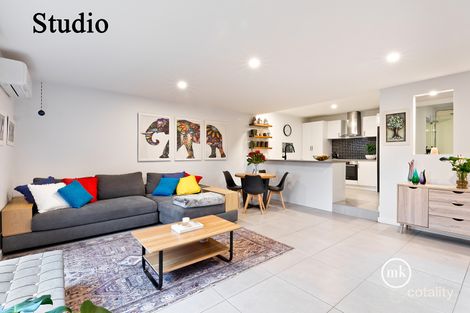 Property photo of 5 Abersham Court Eltham VIC 3095