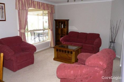 Property photo of 9 Howarth Close Abercrombie NSW 2795
