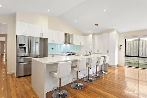 Property photo of 8 Farm Road Oakleigh South VIC 3167