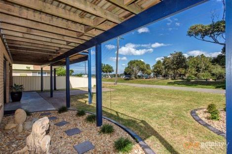 Property photo of 16 Park Parade Blacksmiths NSW 2281