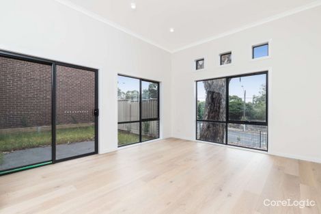 Property photo of 2/17 Forster Road Mount Waverley VIC 3149