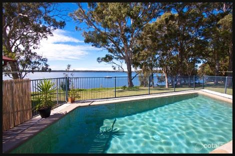 13a Grace St, Mannering Park, NSW 2259