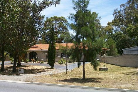 19 Lake Rd, Champion Lakes, WA 6111