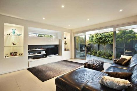 Property photo of 147 Head Street Brighton VIC 3186