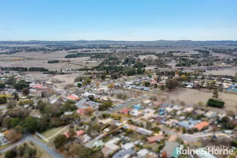 Property photo of 4 March Court Riddells Creek VIC 3431