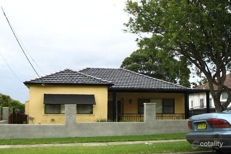 19 Wilga St, Punchbowl, NSW 2196