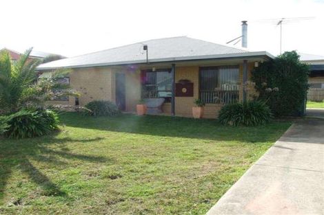 Property photo of 8 Sinclair Avenue Surf Beach VIC 3922