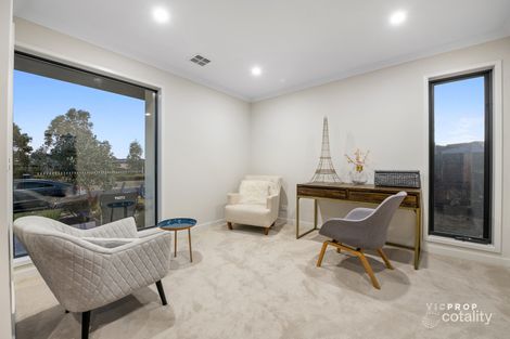 Property photo of 1 Greenbank Way Point Cook VIC 3030