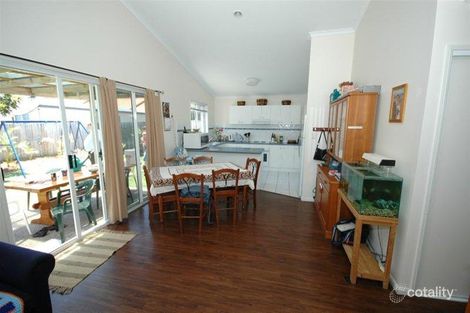 7 Carolina Pde, Forest Lake, QLD 4078