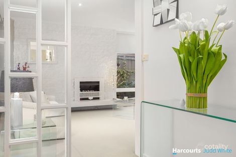 Property photo of 4 Hutchinson Street Burwood East VIC 3151